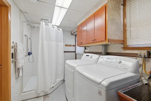 $3,200 | 1506 West Palm Drive, Mount Prospect, IL 60056