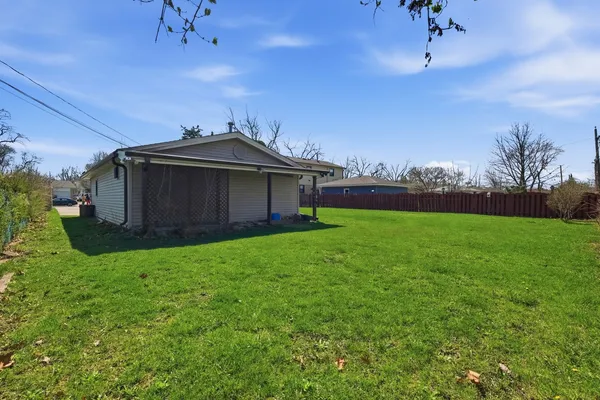 $3,200 | 1506 West Palm Drive, Mount Prospect, IL 60056