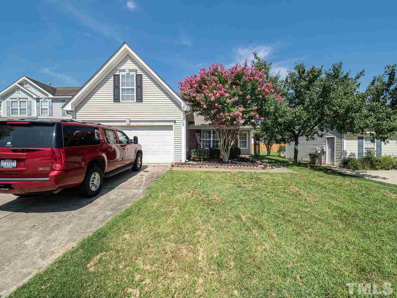 4417 Kentwell Place Raleigh, NC 27604 - Photo 2 of 26 Gallery Image 2