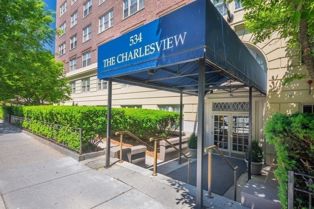 534 Beacon Street, Unit 203 Boston, MA 02215 - Photo 17 of 21