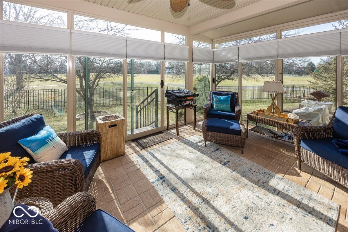 802 Banbury Road Noblesville, IN 46062 - Photo 4 of 42