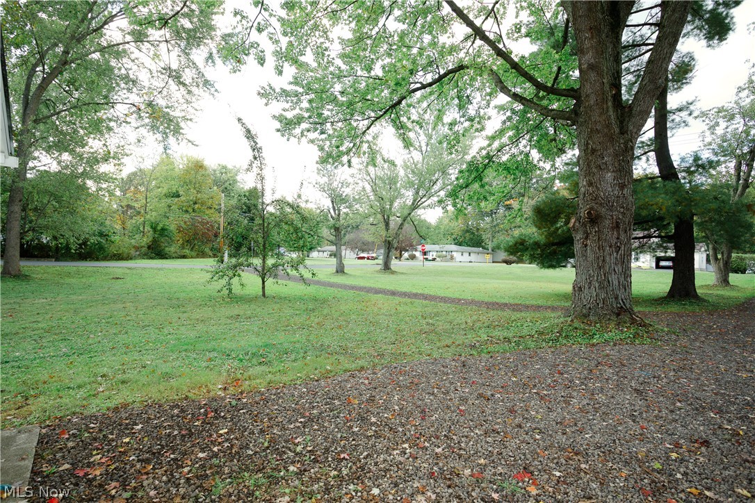 3675 Kirk Road Youngstown, OH 44511 - Photo 5 of 31 Gallery Image 5