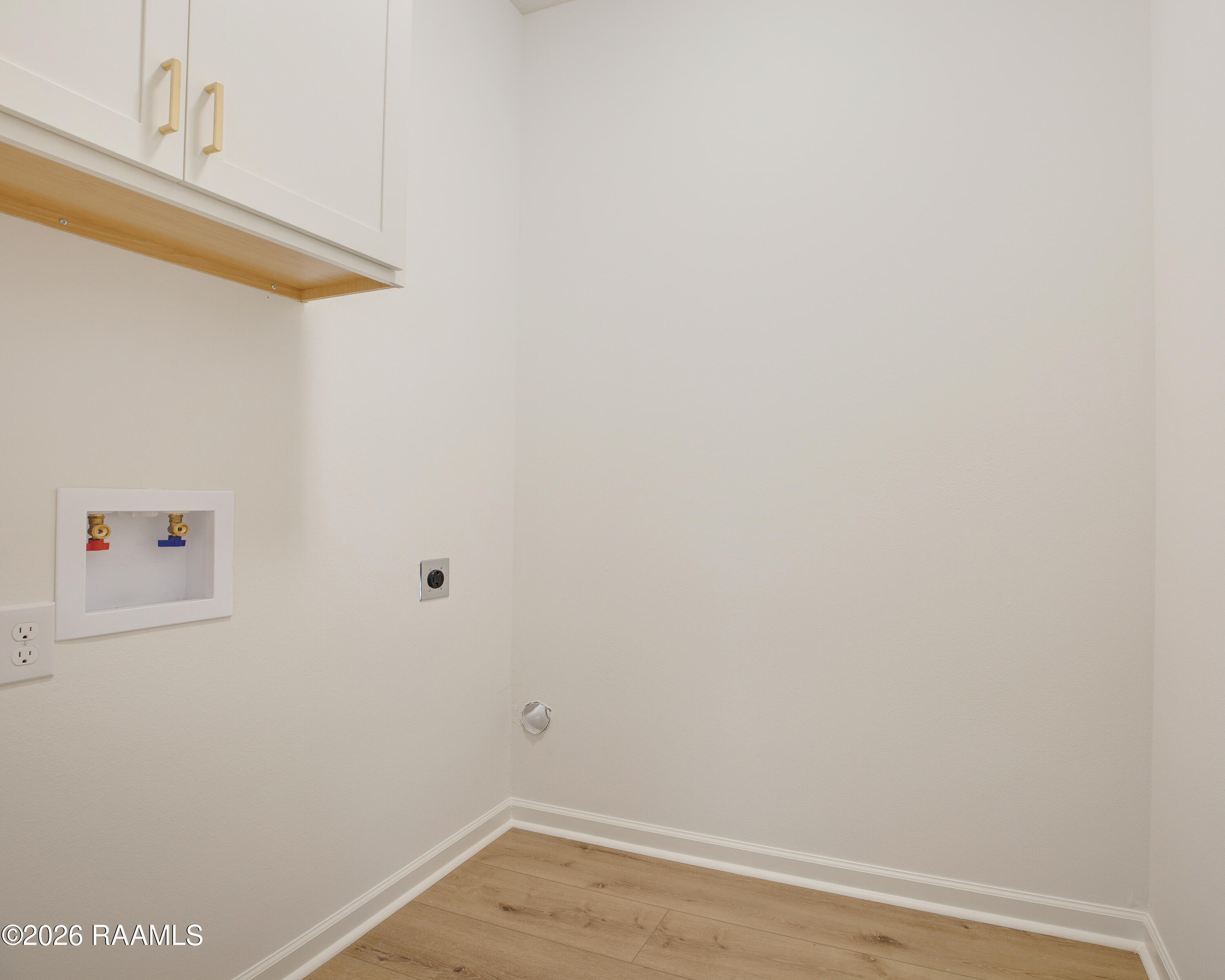 102 Ridgedale Scott, LA 70583 - Photo 14 of 25 Laundry Room