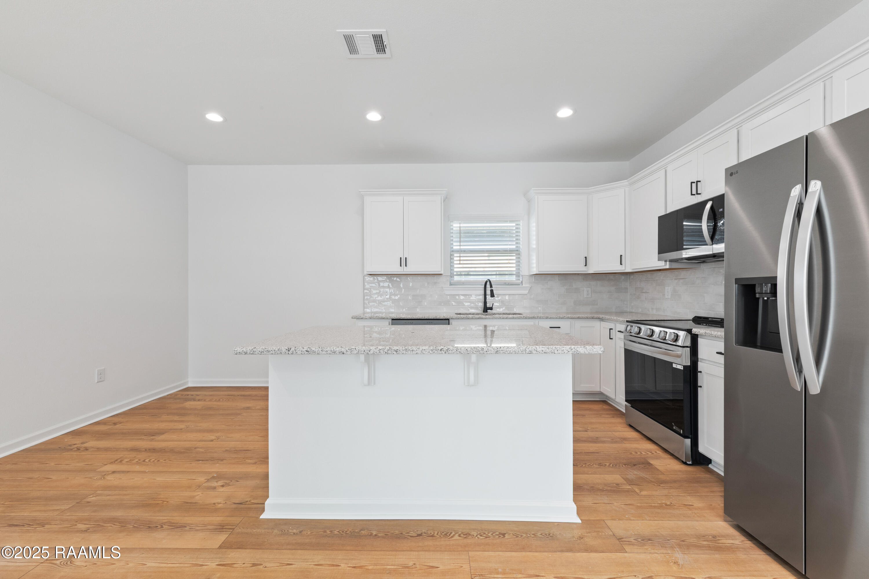 102 Ridgedale Scott, LA 70583 - Photo 7 of 34 112Albernathy-28