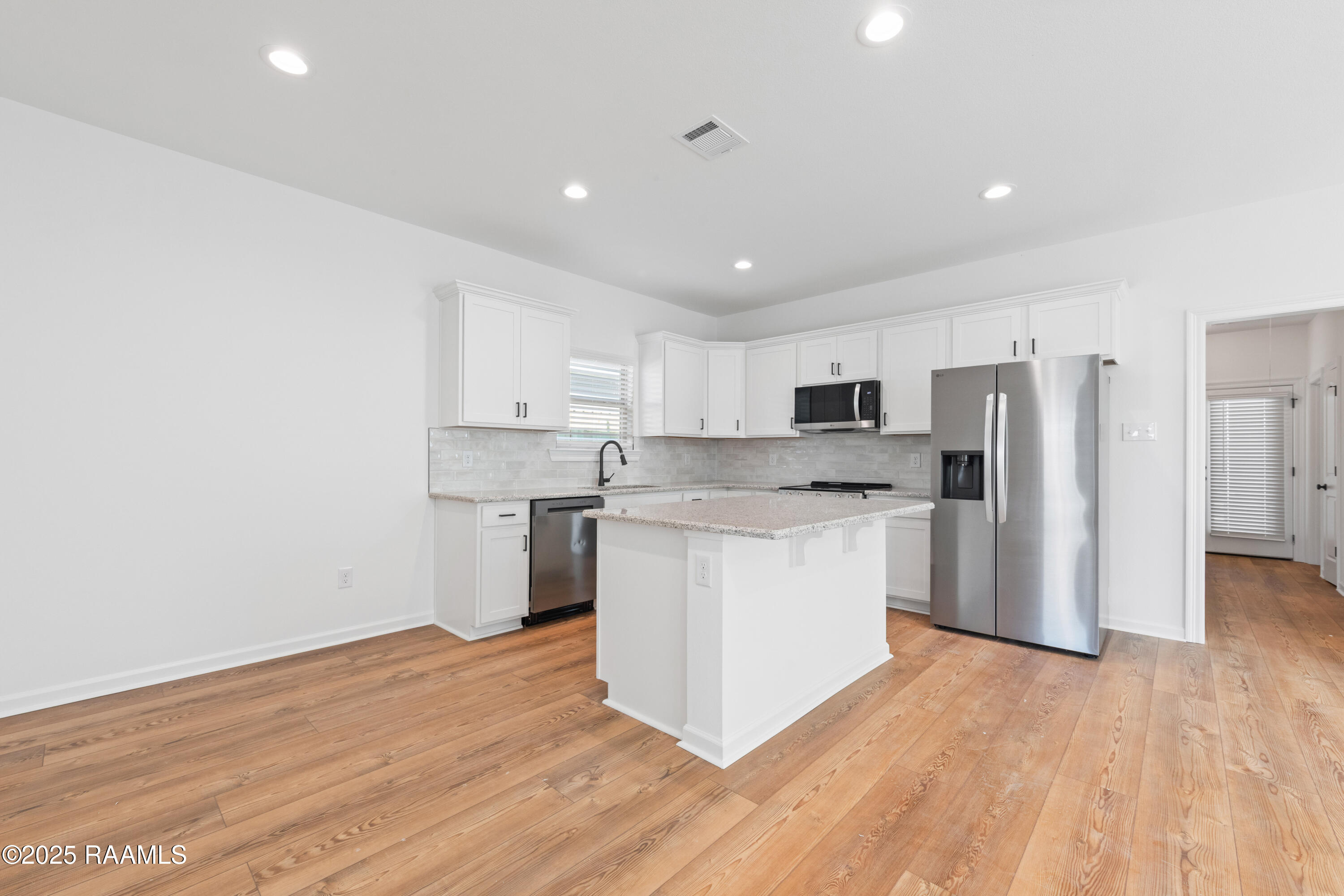 102 Ridgedale Scott, LA 70583 - Photo 9 of 34 112Albernathy-34