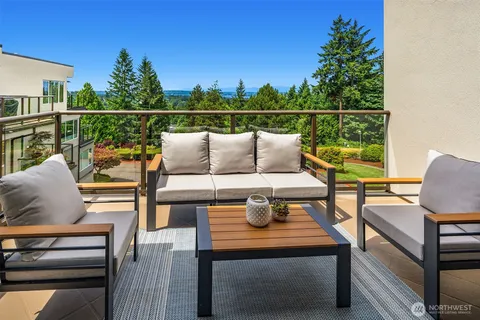$1,295,000 | 11122 Northeast 41st Drive, Unit 39, Kirkland, WA 98033