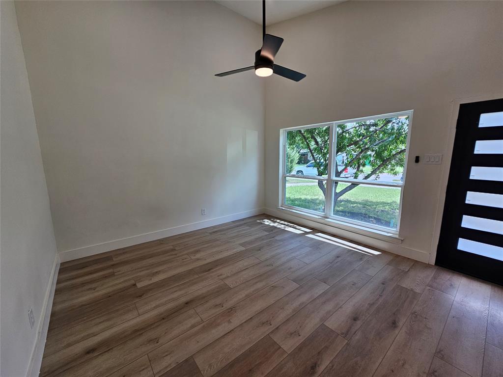 1725 R Avenue, Unit 1725 Plano, TX 75074 - Photo 3 of 20