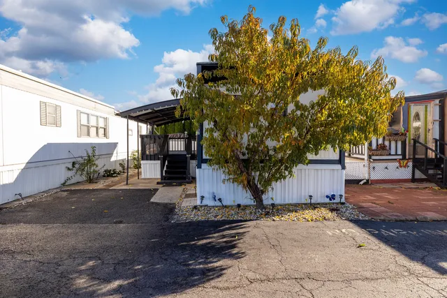 $25,000 | 9001 South Cicero Avenue, Unit 227, Oak Lawn, IL 60453