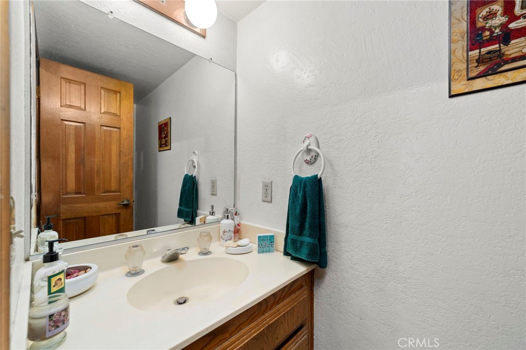 5220 Hanover Way Montclair, CA 91763 - Photo 9 of 31