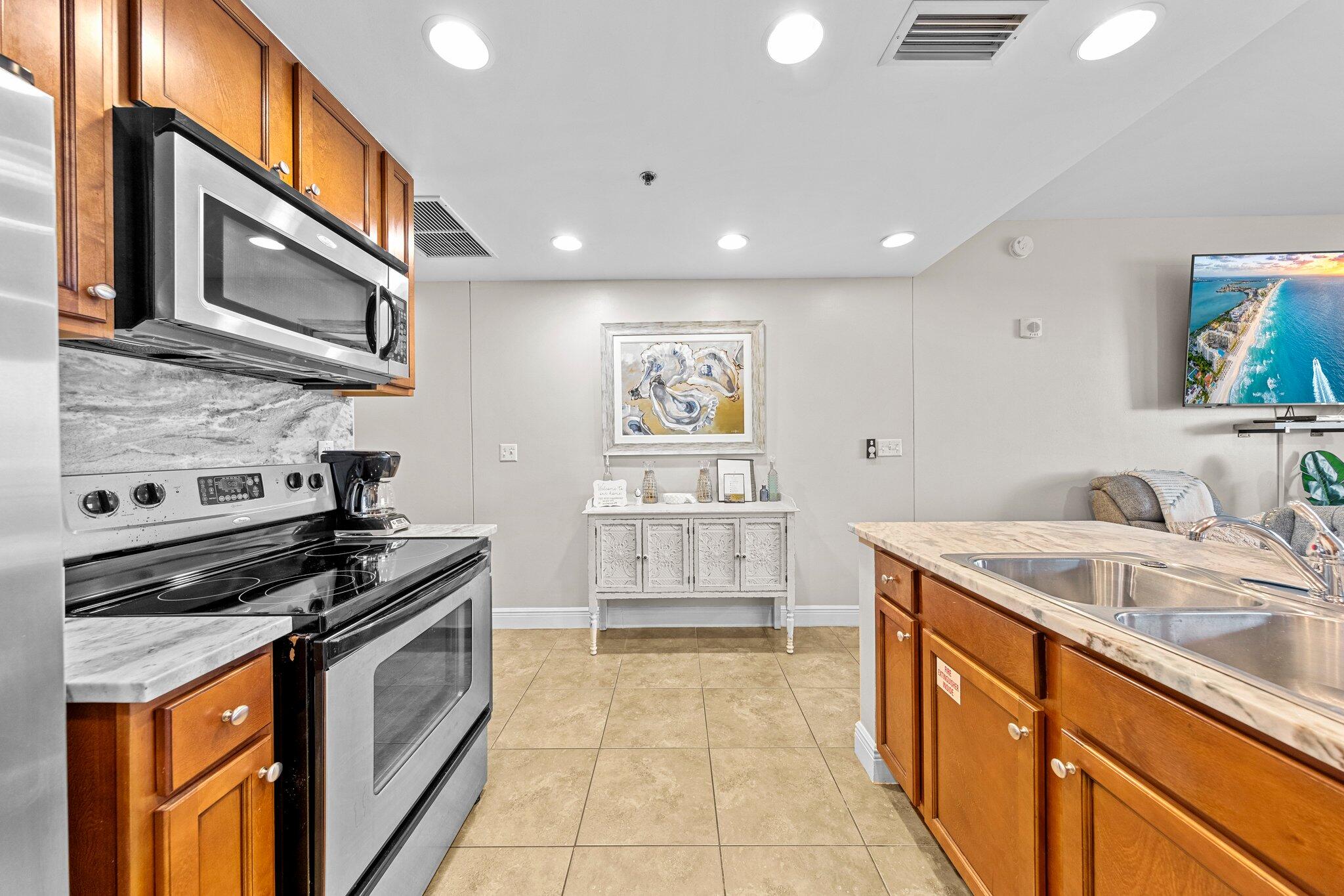 16701 Front Beach Road, Unit 605 Panama City Beach, FL 32413 - Photo 17 of 35 Moore Media_17