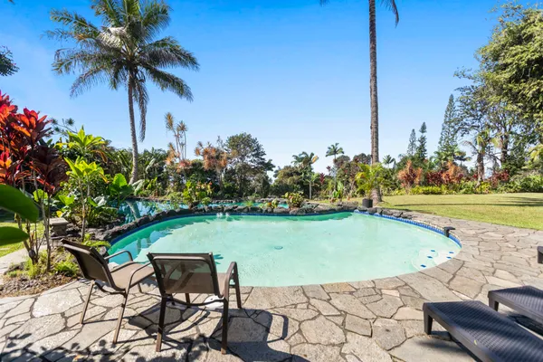 $2,695,000 | 75-1079 Keopu Mauka Drive, Holualoa, HI 96725