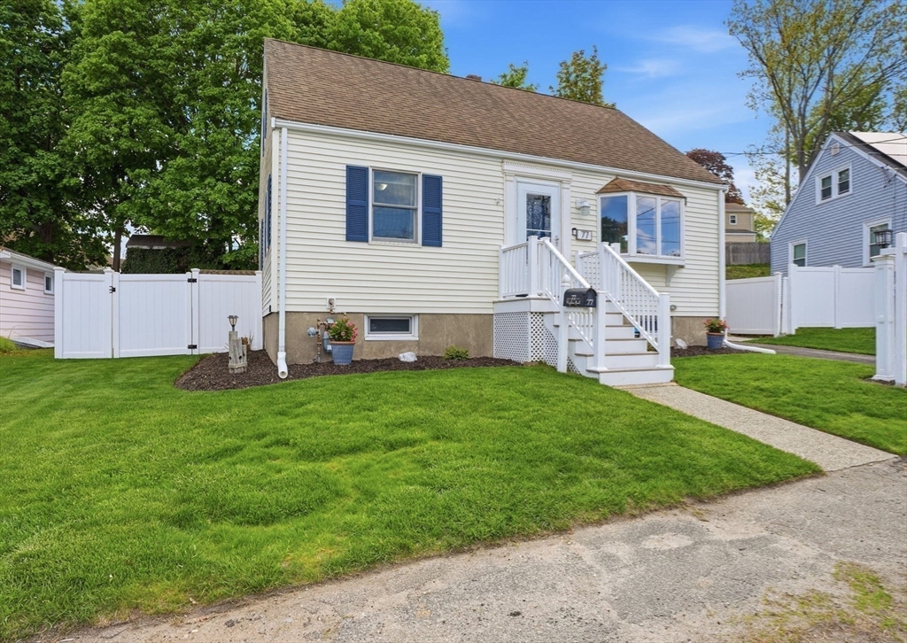 77 Weyham Road Weymouth, MA 02191 - Photo 27 of 28