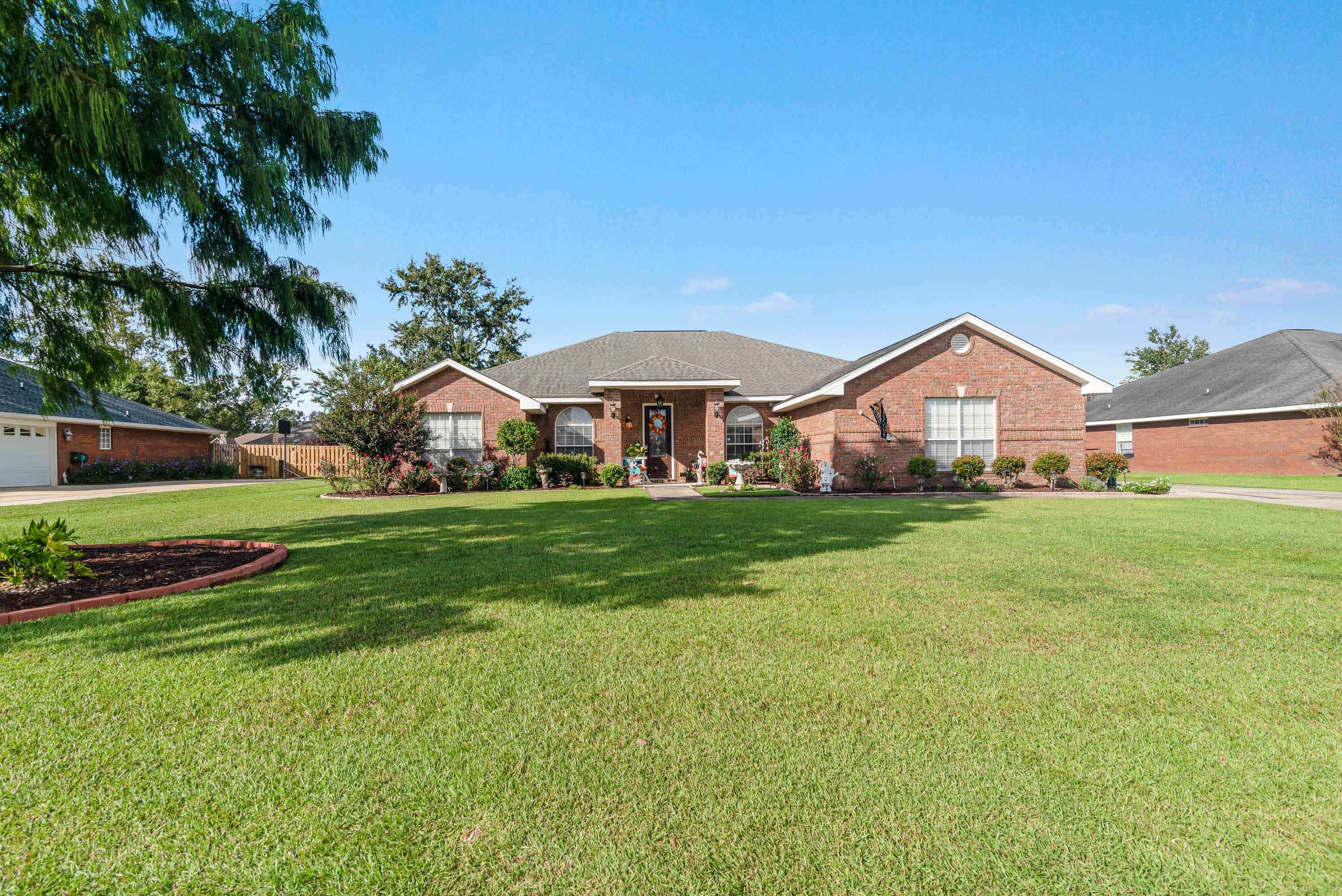 537 Sheffield Avenue Foley, AL 36535 - Photo 2 of 34
