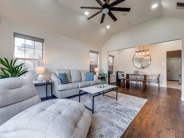 $469,000 | 630 West Neely Street, Dallas, TX 75208