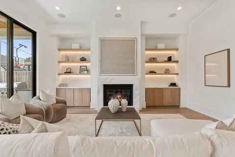 $1,799,000 | 1407 Martin Street, Houston, TX 77018
