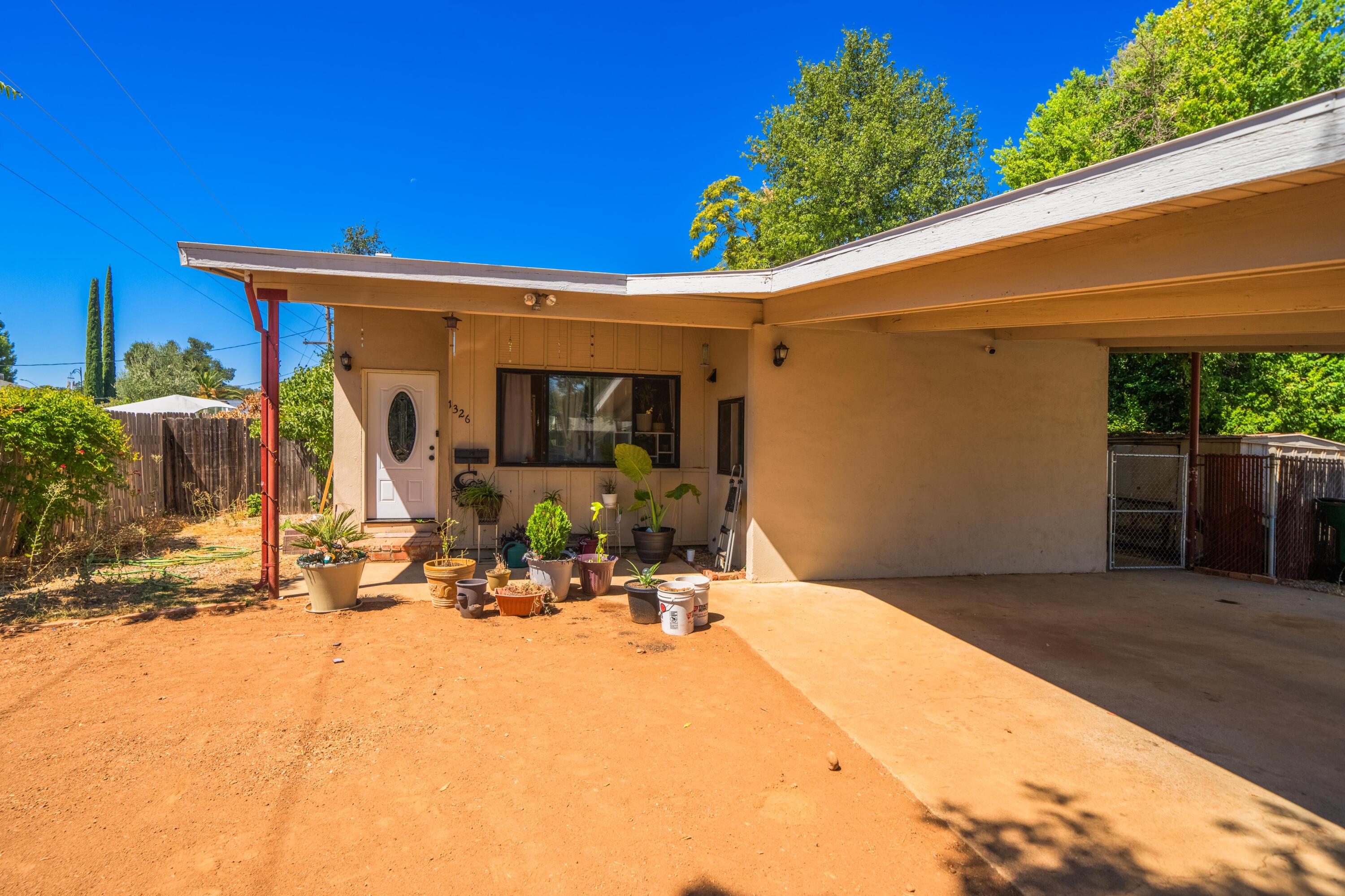 1326 Jeffries Avenue Anderson, CA 96007 - Photo 2 of 28 IMG-04