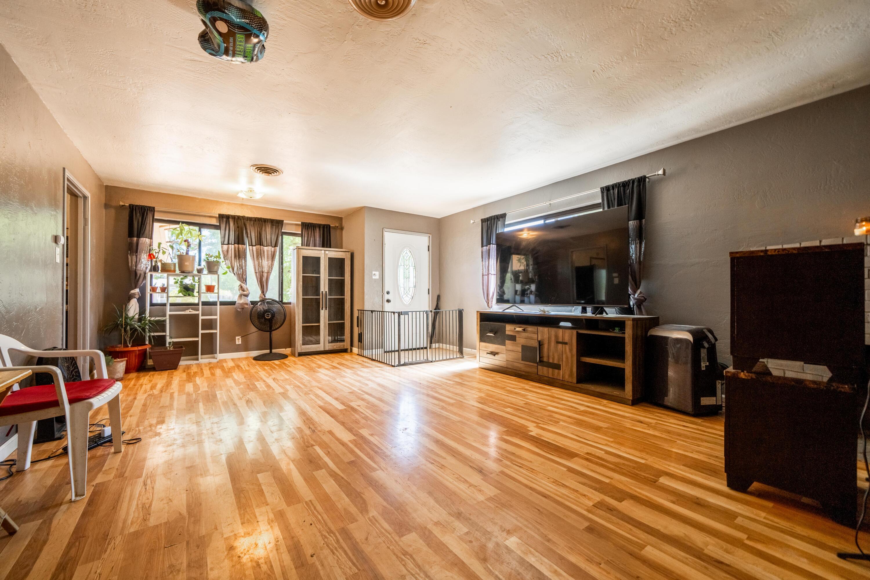 1326 Jeffries Avenue Anderson, CA 96007 - Photo 4 of 28 IMG-06