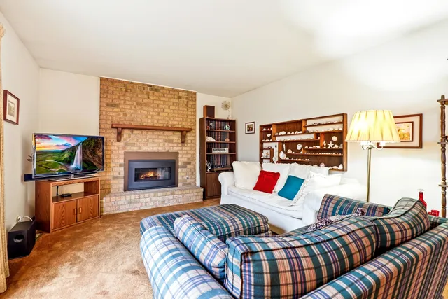 $274,900 | 3463 Donovan Drive, Crete, IL 60417