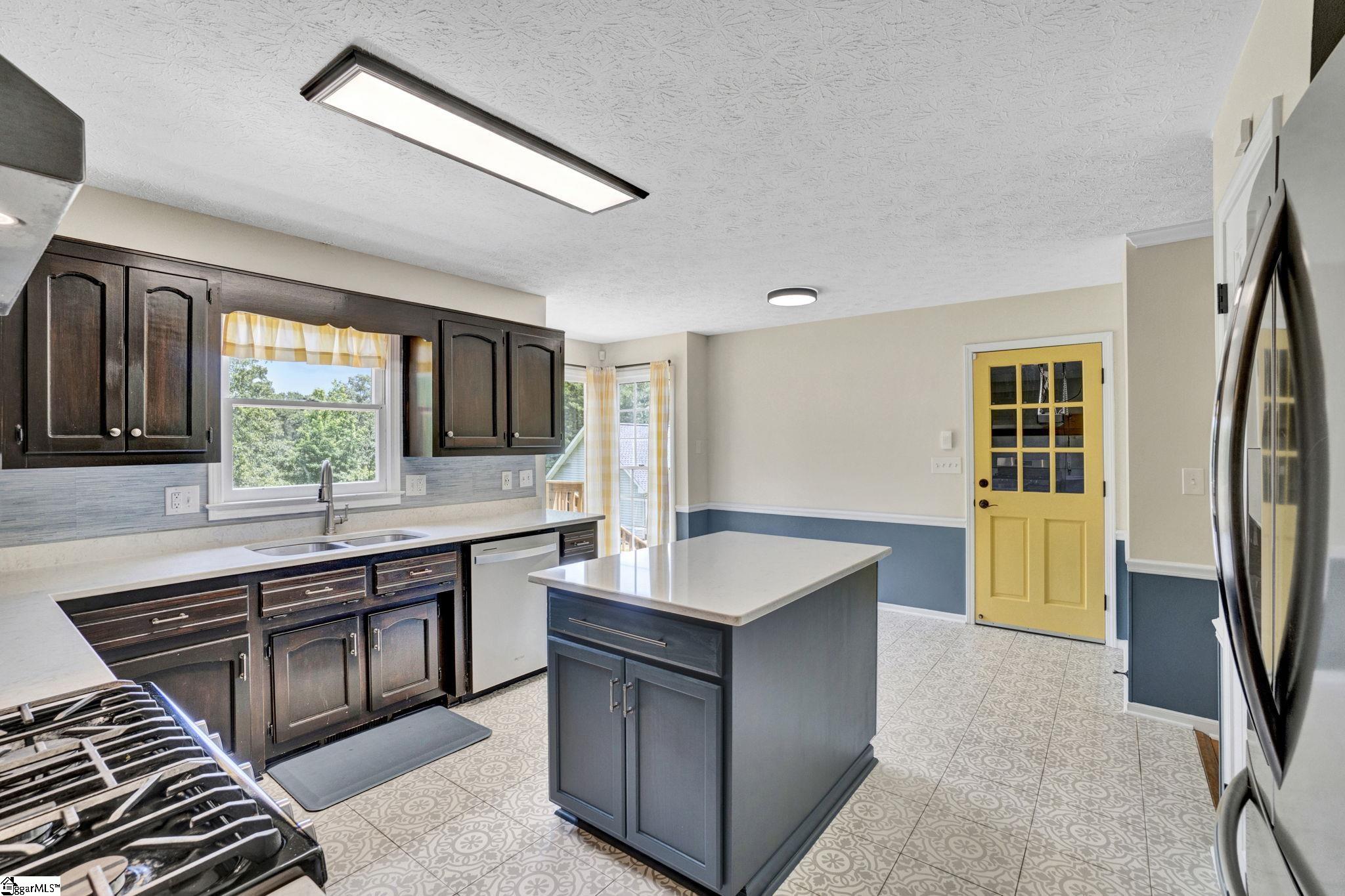 108 Syracuse Road Easley, SC 29642 - Photo 14 of 50