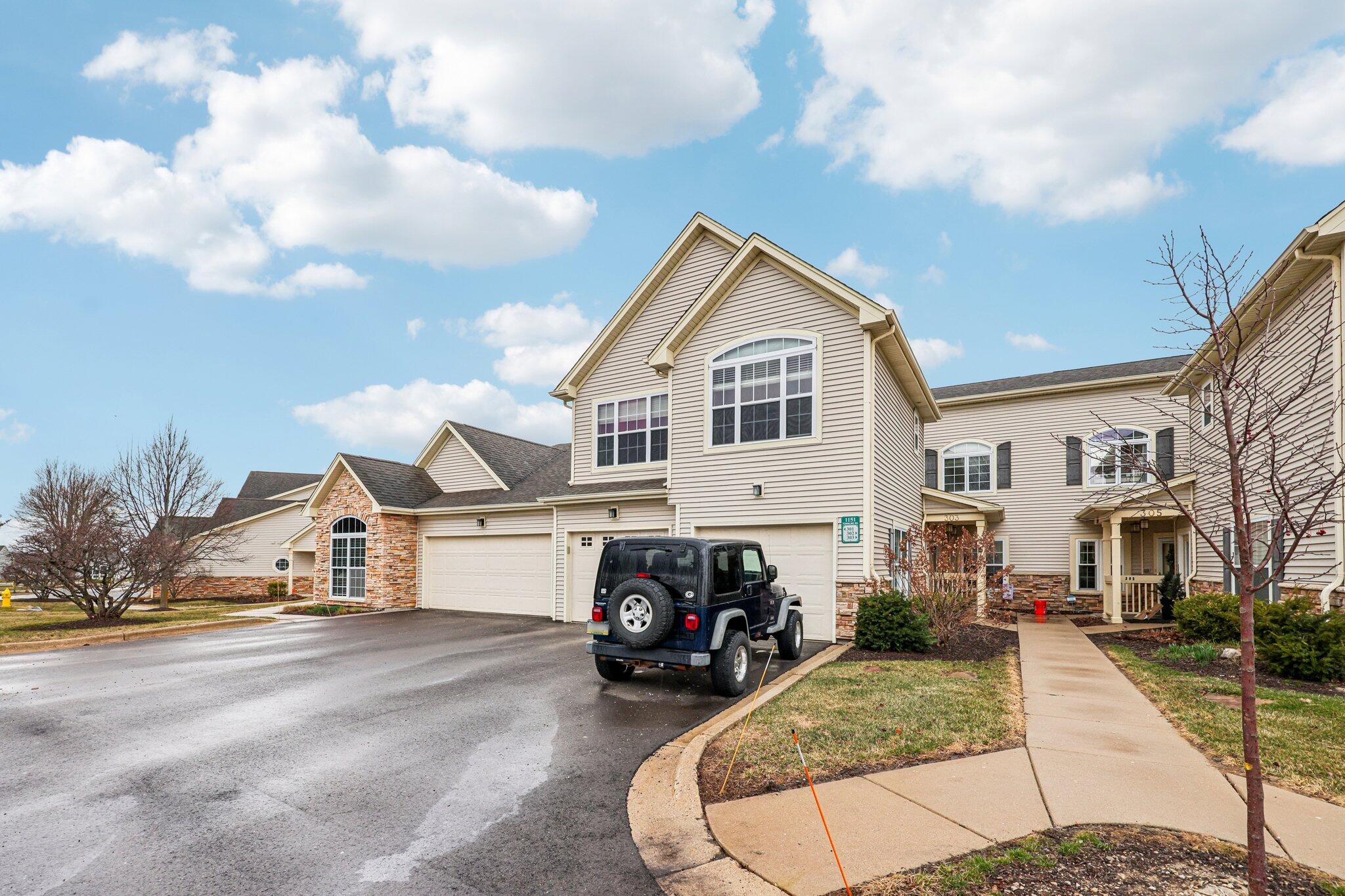 2-web-or-mls-Townline Rd 303-S2703-002 c