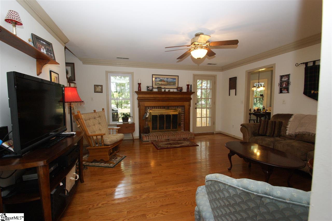 206 Lynchester Road Greenville, SC 29615 - Photo 2 of 20 Gallery Image 2