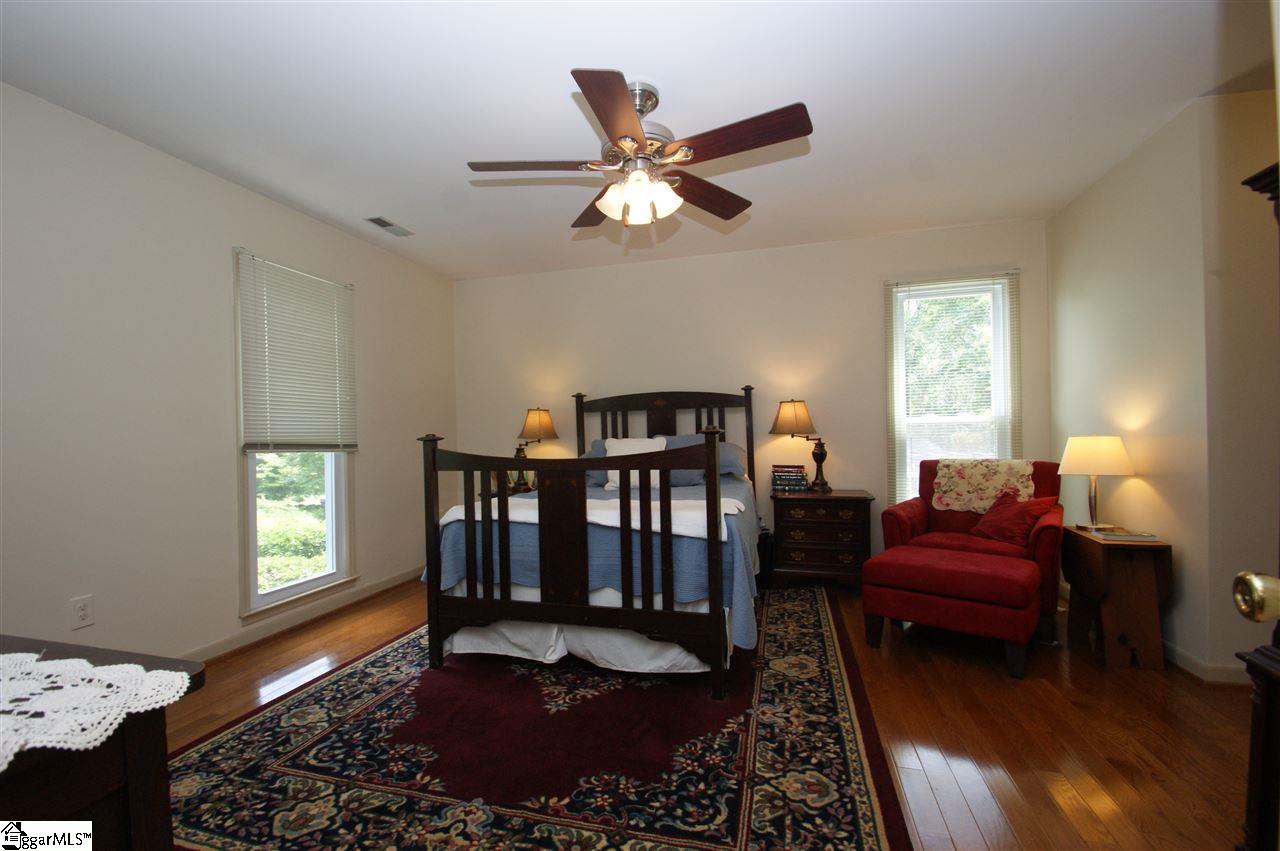 206 Lynchester Road Greenville, SC 29615 - Photo 4 of 20 Gallery Image 4
