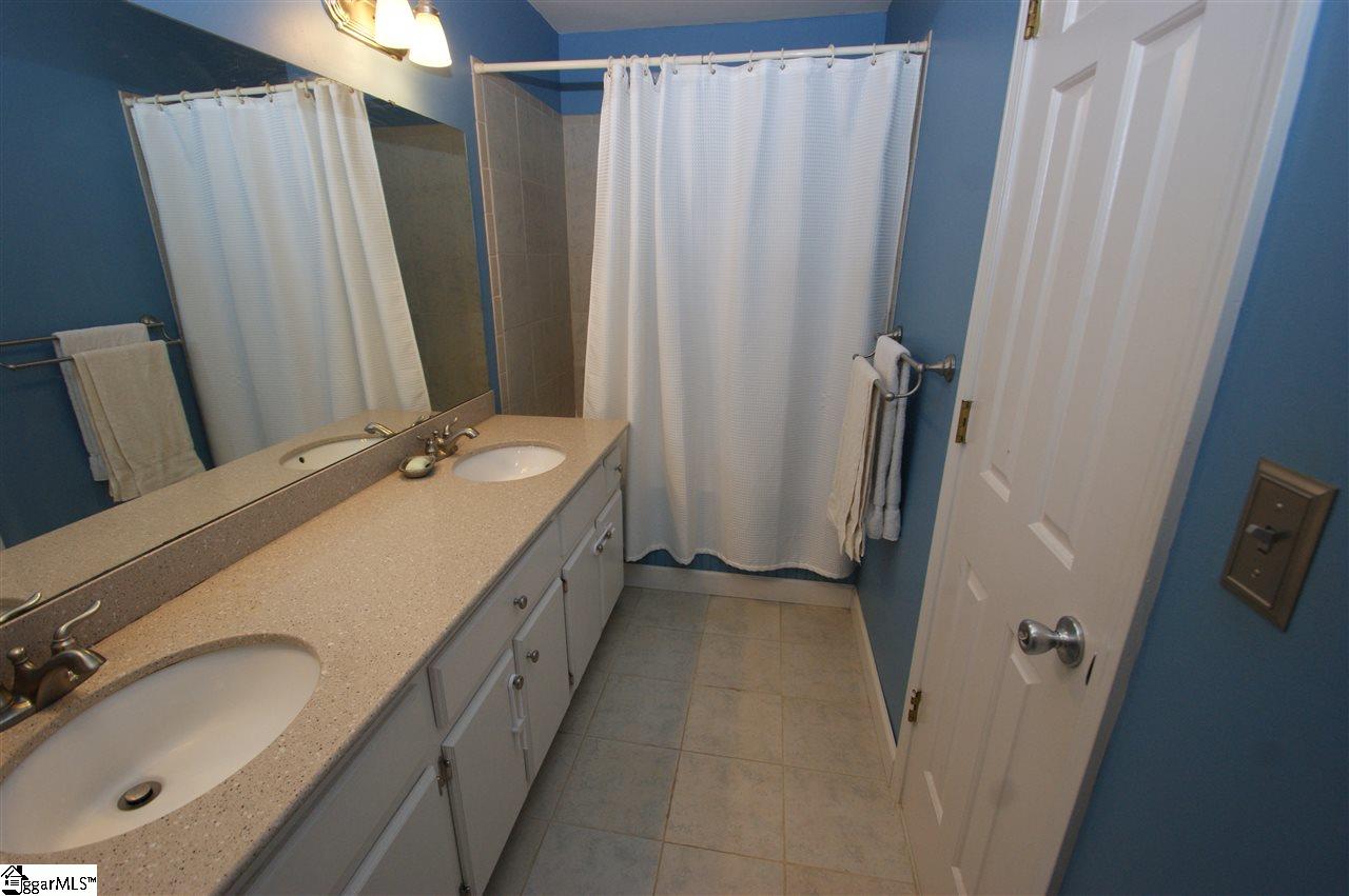 206 Lynchester Road Greenville, SC 29615 - Photo 6 of 20 Gallery Image 6