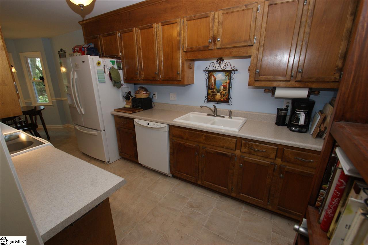 206 Lynchester Road Greenville, SC 29615 - Photo 8 of 20 Gallery Image 8