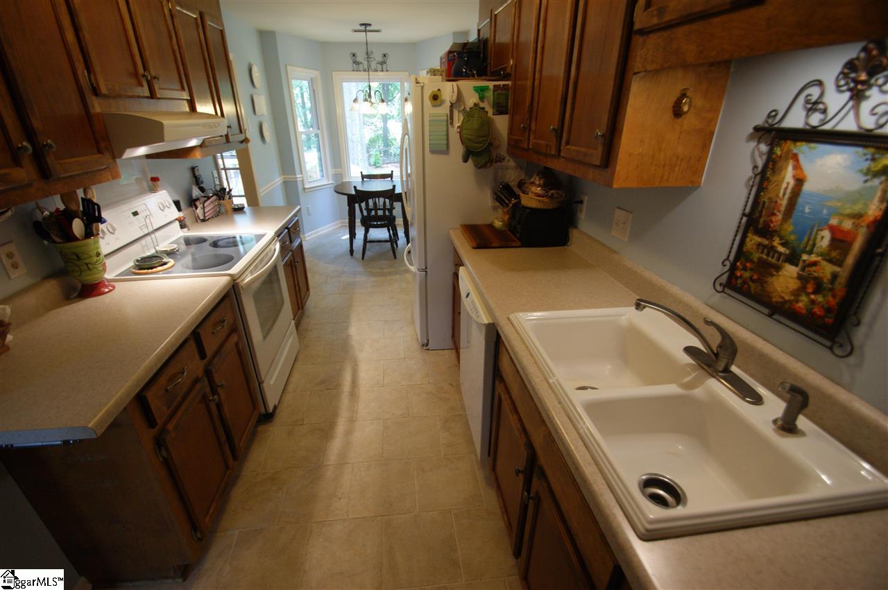 206 Lynchester Road Greenville, SC 29615 - Photo 9 of 20 Gallery Image 9