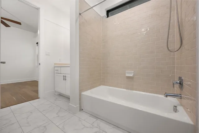 $3,950 | 403 Rose Branch Way, Austin, TX 78738