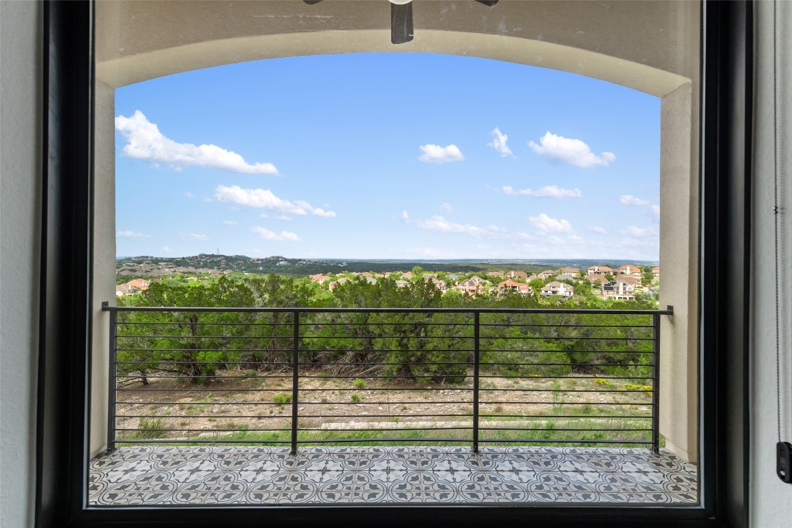 403 Rose Branch Way Austin, TX 78738 - Photo 6 of 35