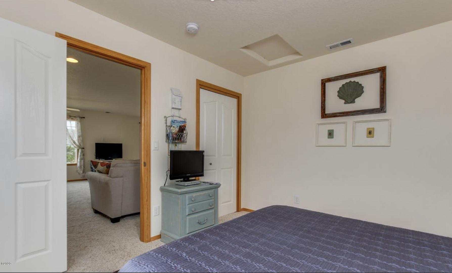 5777 Logan Road Lincoln City, OR 97367 - Photo 21 of 30 Guests Bedroom 2 Upstairs