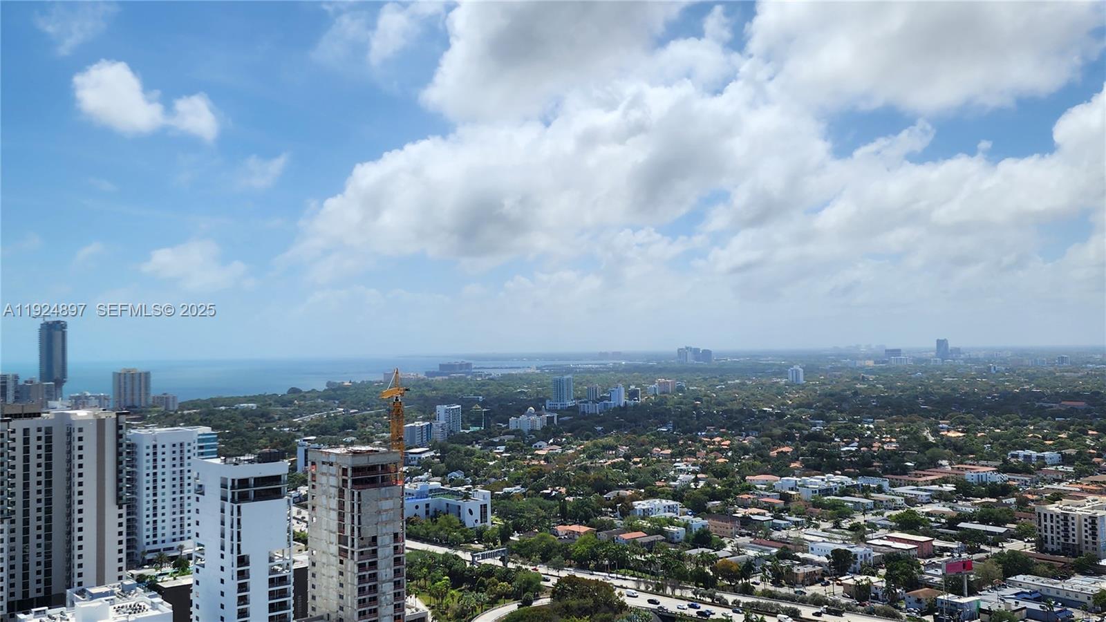 185 Southwest 7th Street, Unit 3814 Miami, FL 33130 - Photo 16 of 17 SW - Bay View + city unobstructed view