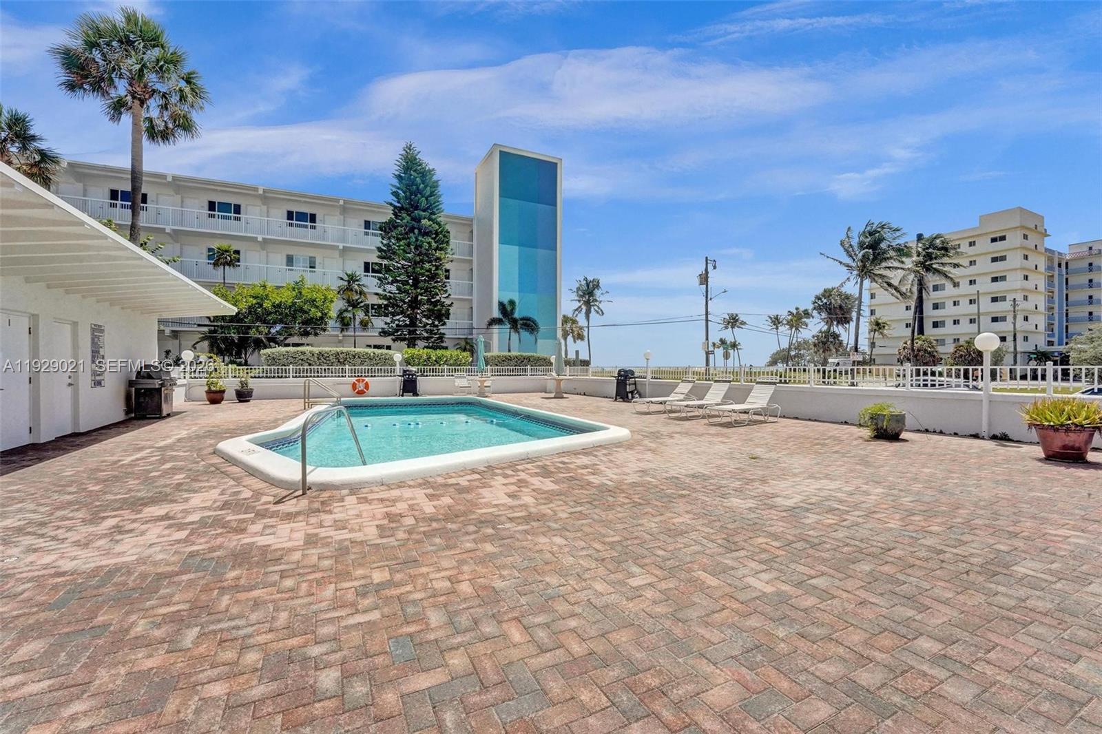 1801 South Surf Road, Unit 2A Hollywood, FL 33019 - Photo 15 of 32