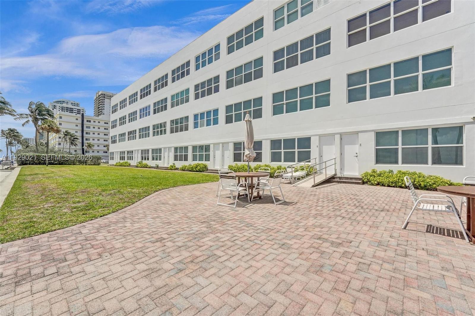 1801 South Surf Road, Unit 2A Hollywood, FL 33019 - Photo 23 of 32