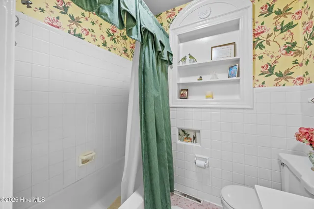 $260,000 | 6000 May Boulevard, Farmville, NC 27828