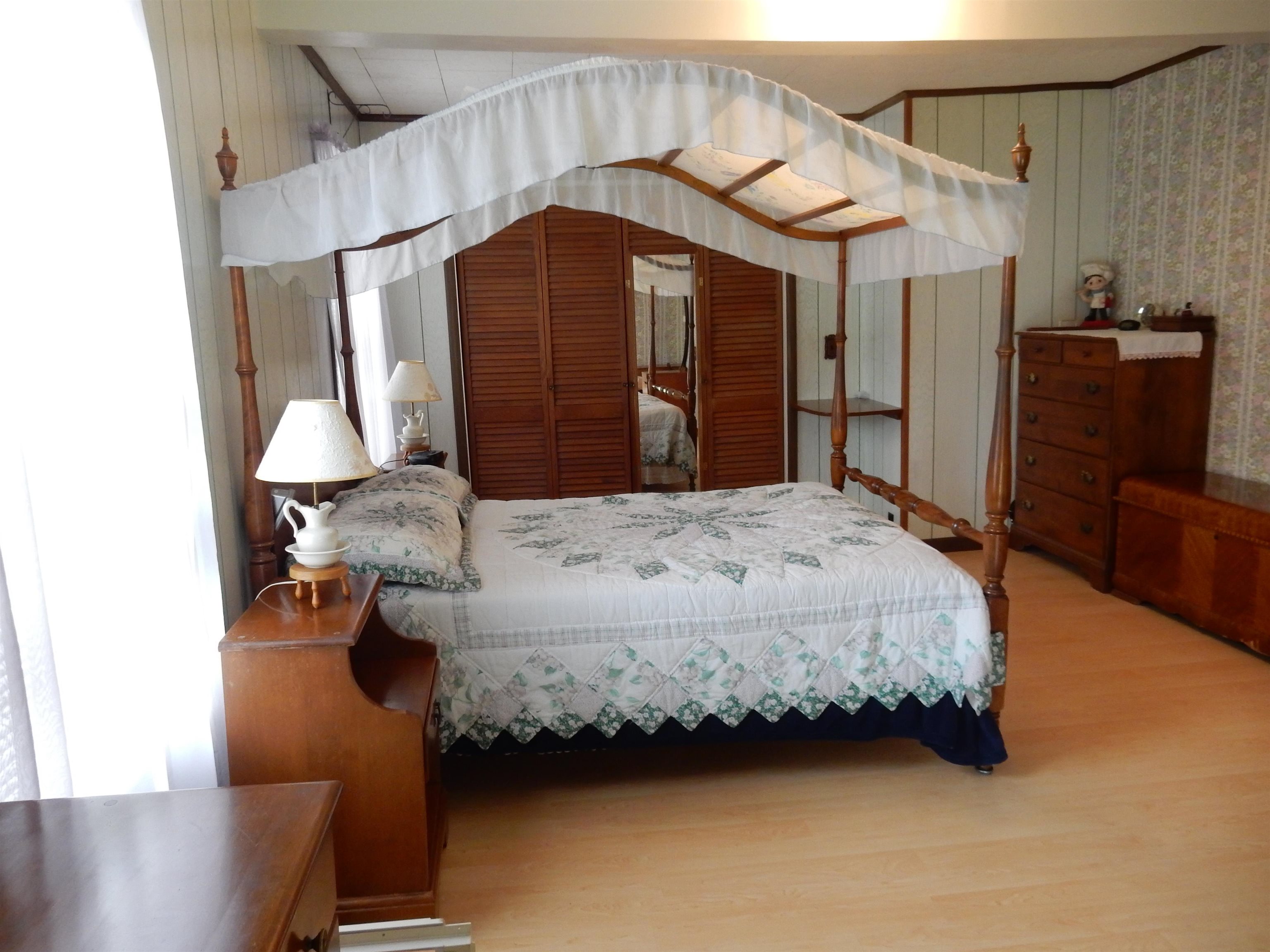 425 West Main Street Newport, VT 05855 - Photo 21 of 33