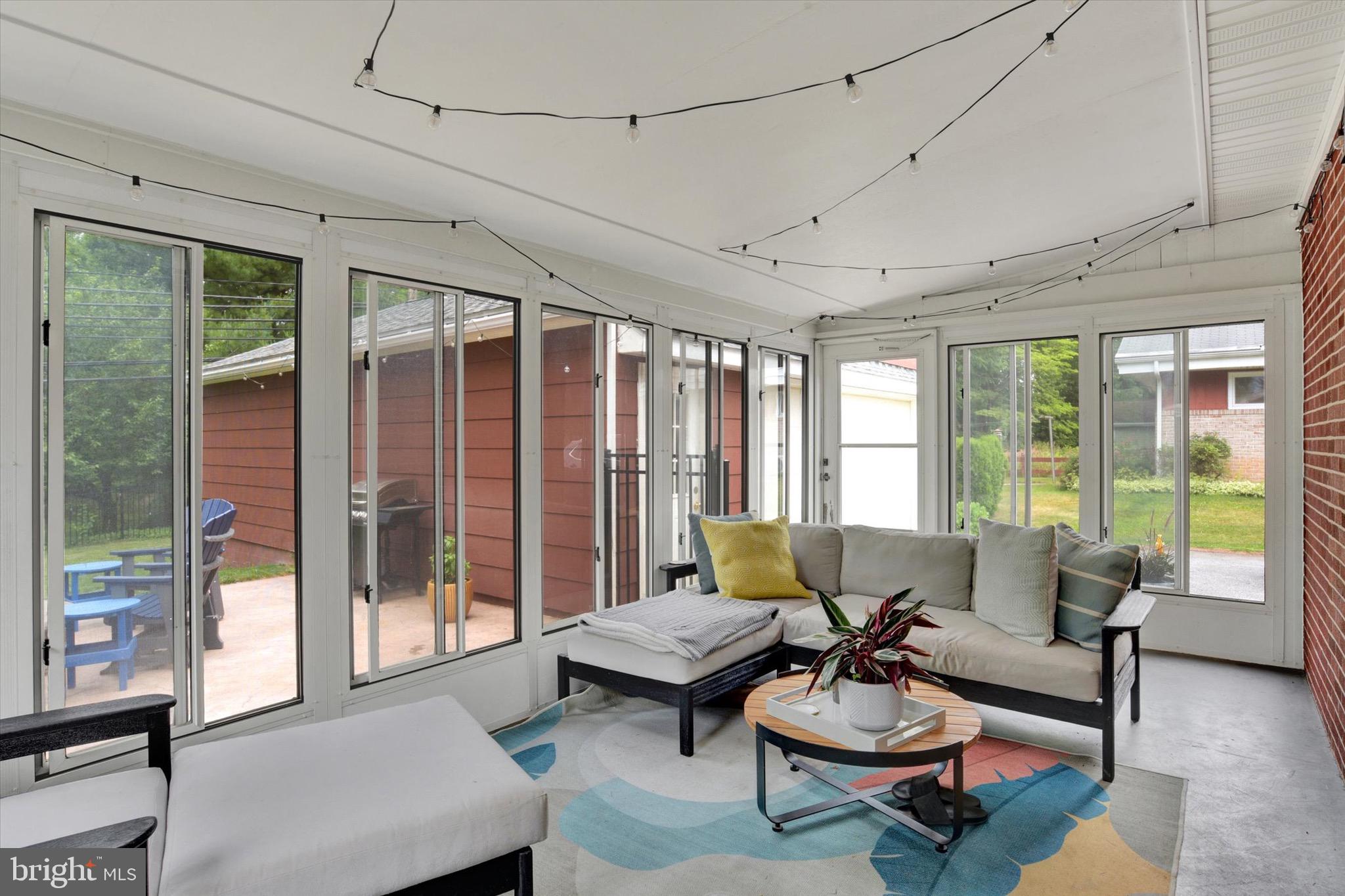 225 East Glenn Road Hershey, PA 17033 - Photo 17 of 26 Cozy sunporch