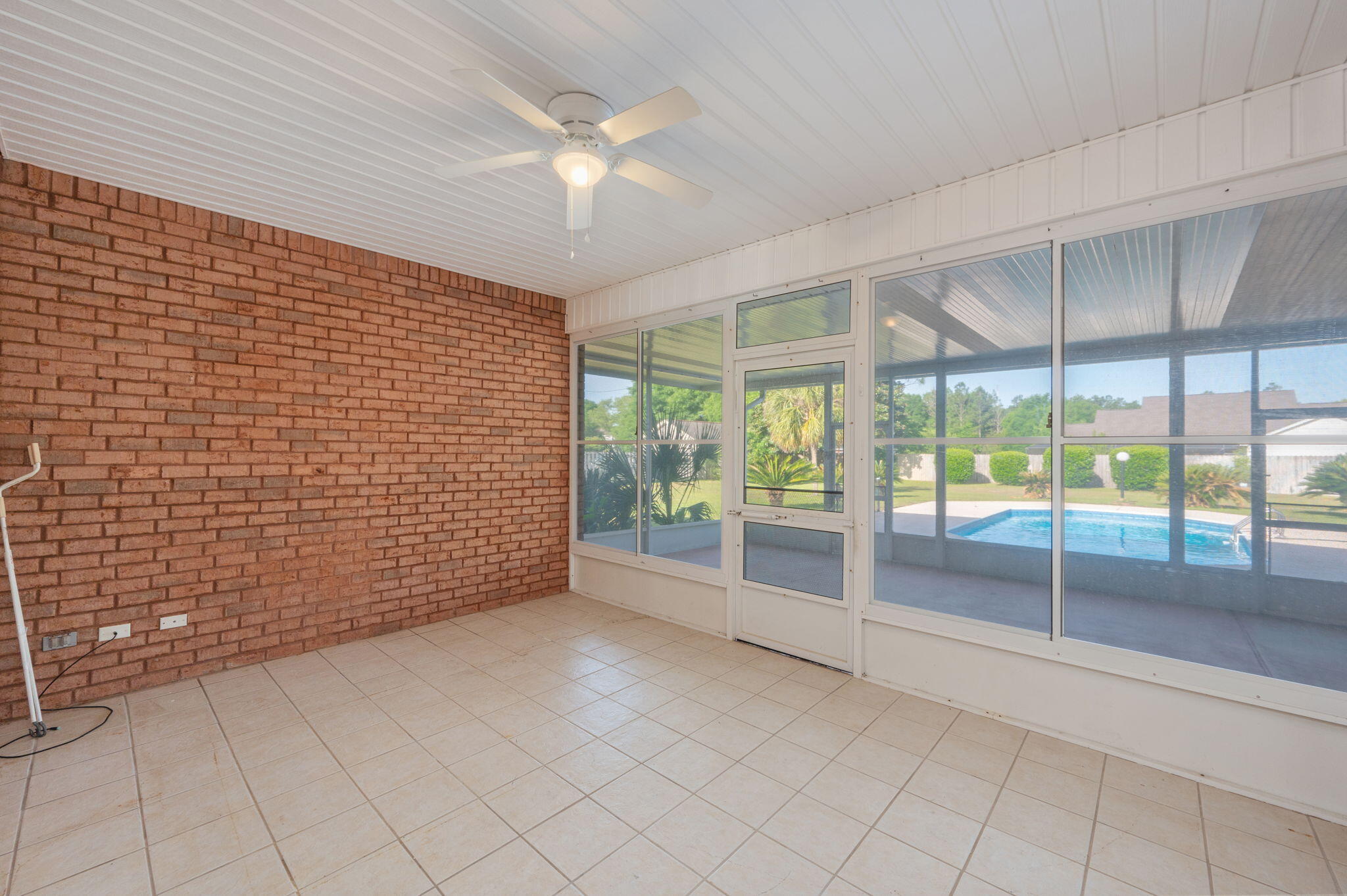 5552 Frontier Drive Crestview, FL 32536 - Photo 40 of 50 a view of an empty room with a window