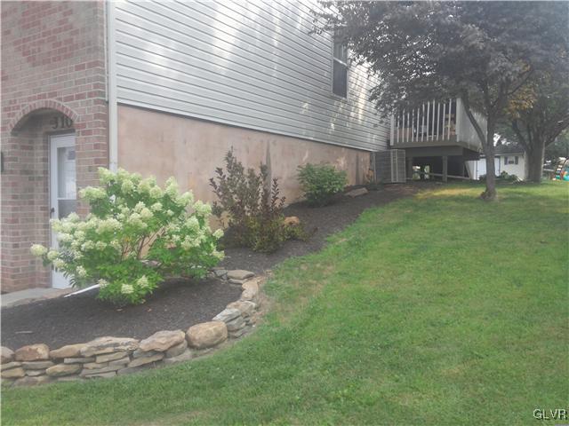 310 Ridgeview Drive Alburtis, PA 18011 - Photo 2 of 28 Gallery Image 2