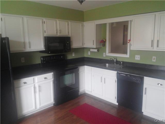 310 Ridgeview Drive Alburtis, PA 18011 - Photo 5 of 28 Gallery Image 5