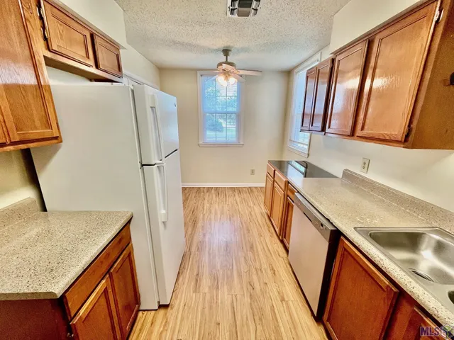 $196,000 | 7372 North Jefferson Pl Circle, Unit 43D, Baton Rouge, LA 70809