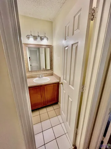 $196,000 | 7372 North Jefferson Pl Circle, Unit 43D, Baton Rouge, LA 70809