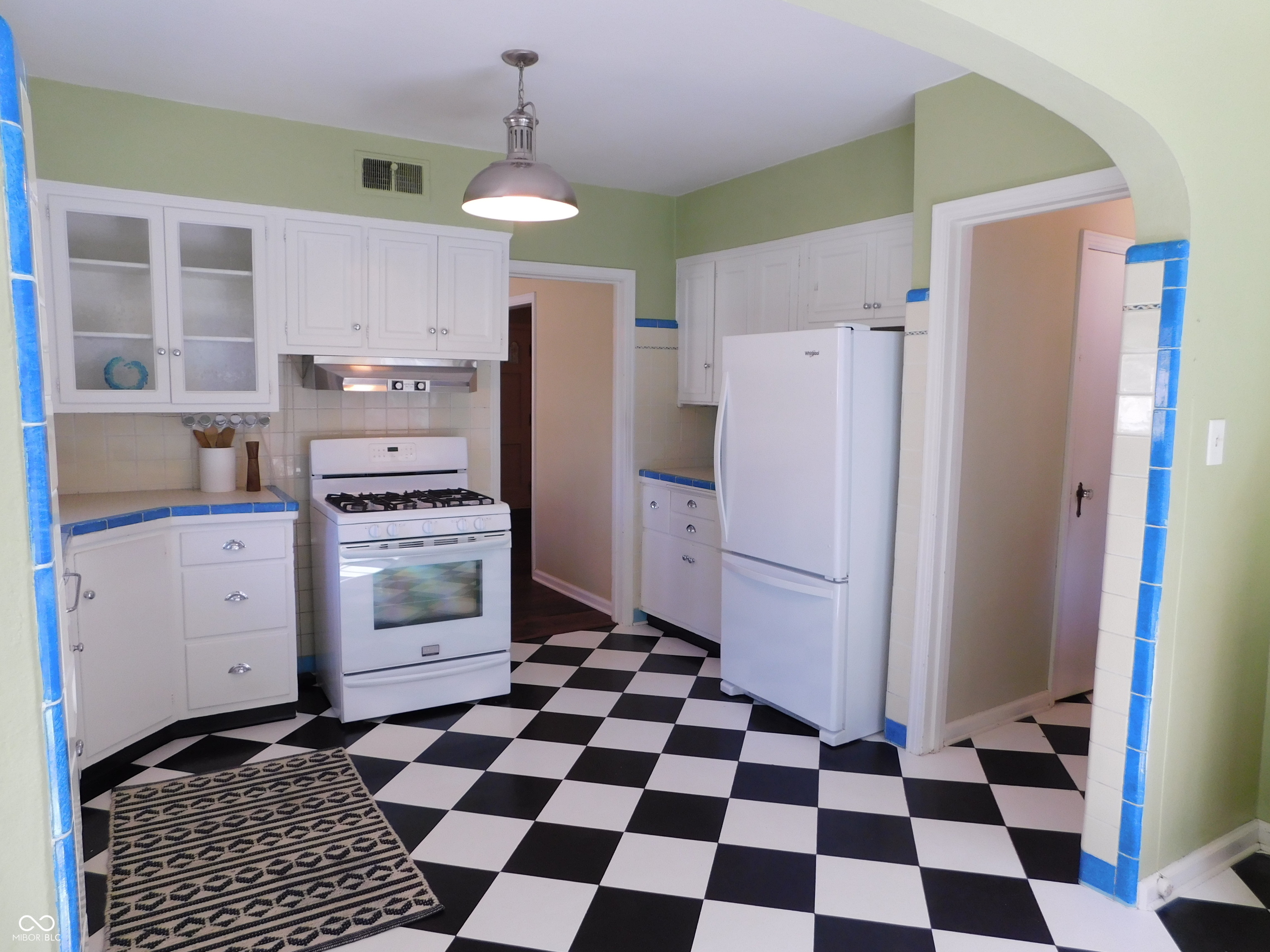 1725 Kessler Blvd E Drive Indianapolis, IN 46220 - Photo 16 of 36