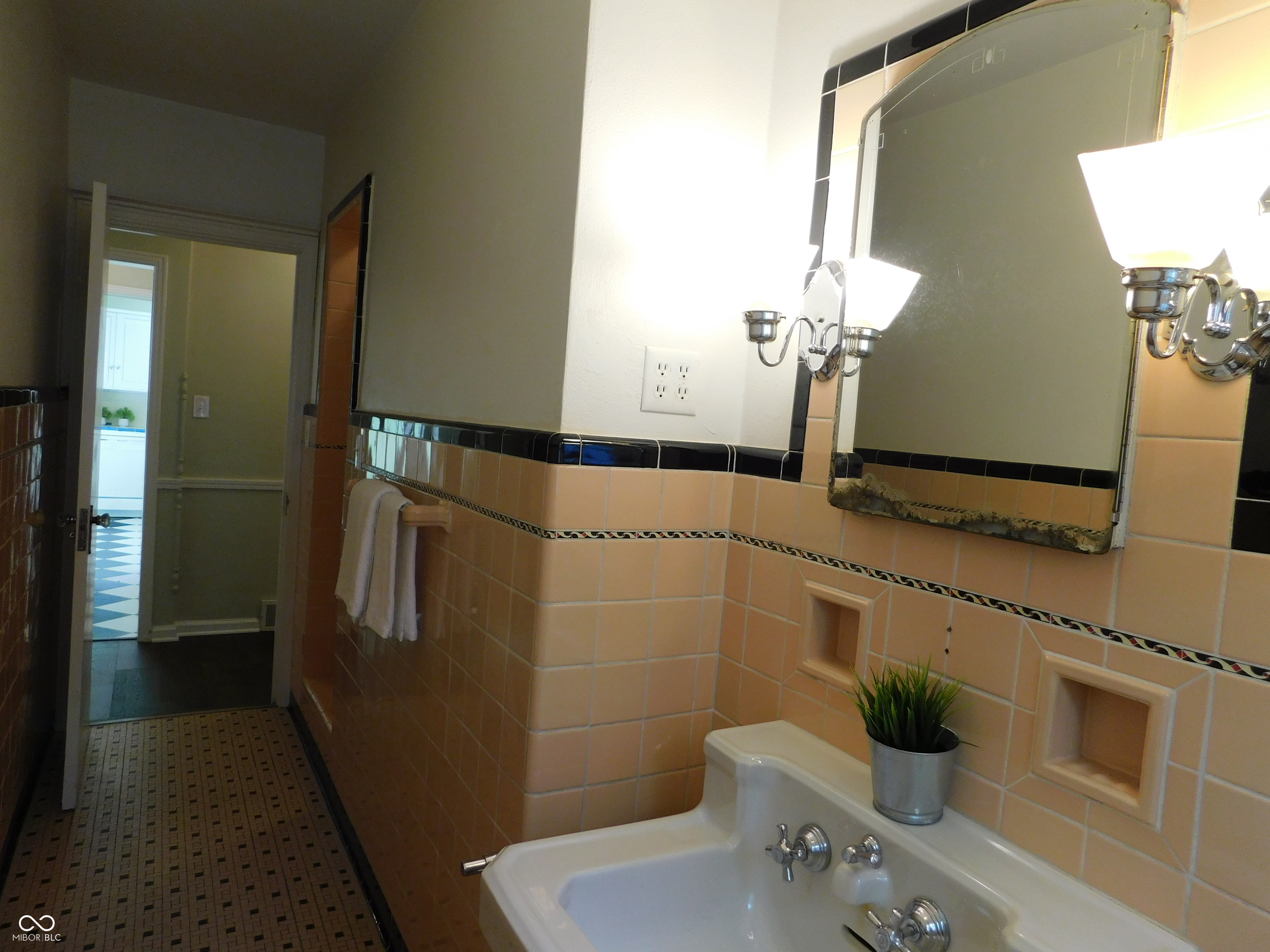 1725 Kessler Blvd E Drive Indianapolis, IN 46220 - Photo 23 of 36