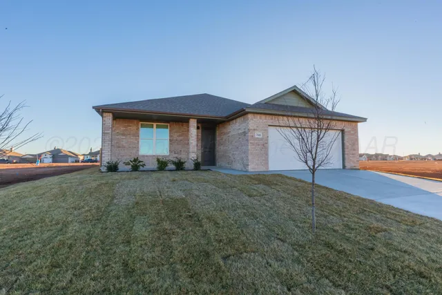 $2,150 | 7511 Beck Drive, Amarillo, TX 79119