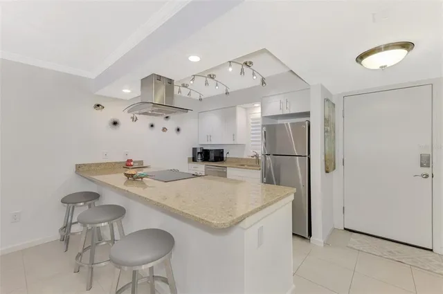 $315,500 | 1618 Stickney Point Road, Unit 101, Sarasota, FL 34231