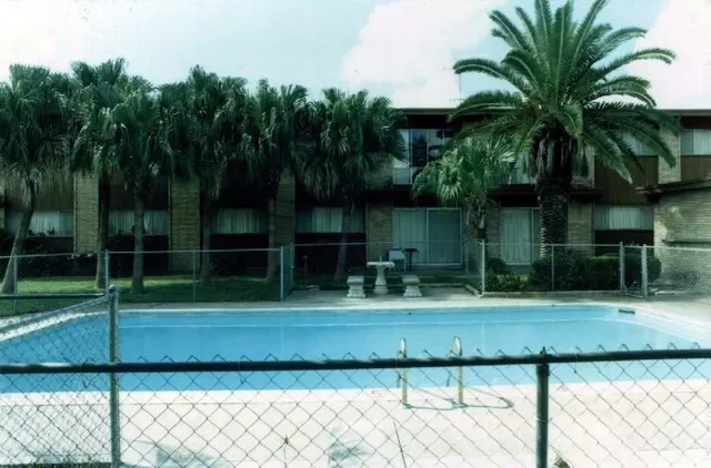 $515 | 704 West Corral Avenue, Kingsville, TX 78363