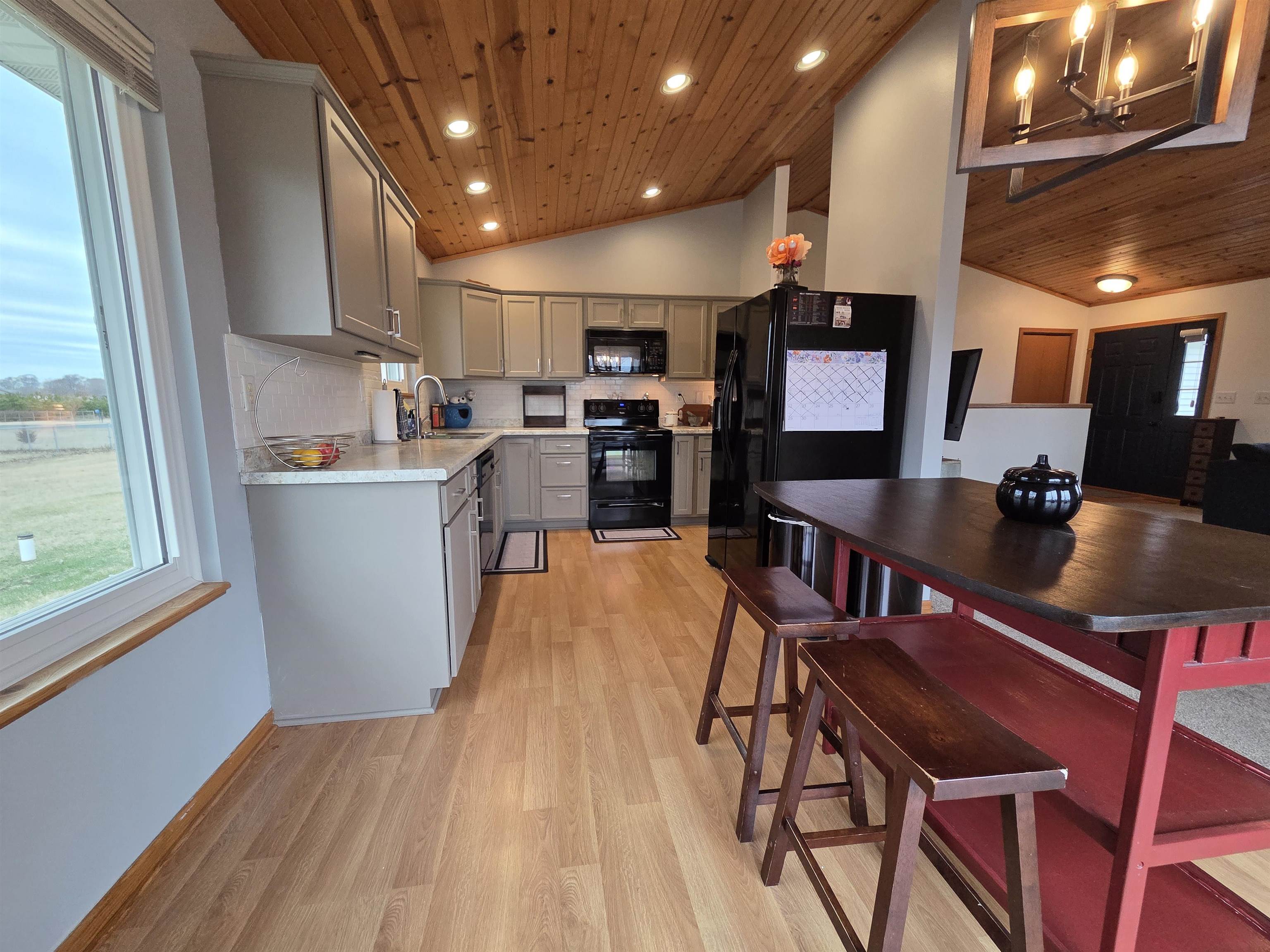 N3337 Whitetail Court Montello, WI 53949 - Photo 6 of 44