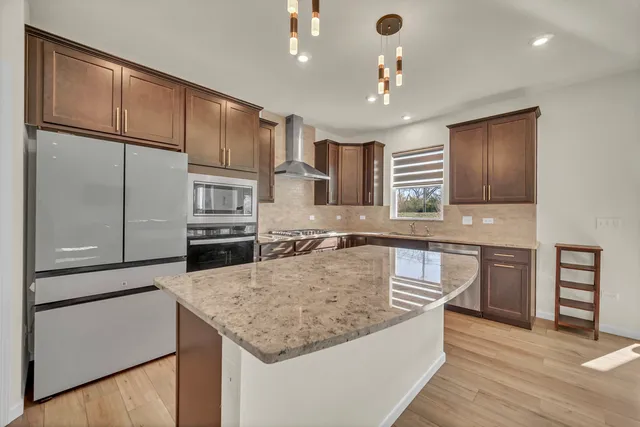 $694,900 | 1007 Kessler Drive, Mundelein, IL 60060